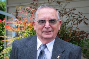 Robert \"Bob\" Dickens