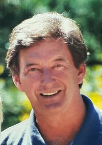 Robert \"Bob\" Gregg