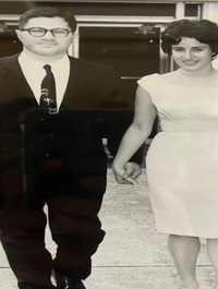 Richard \"Dick\" Handmaker