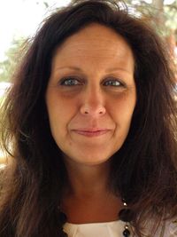 Beth \"Kahle\" Mounts