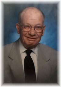 Elmer \"Lee\" Treinen