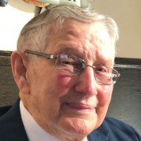 Robert "Pete" Bennett