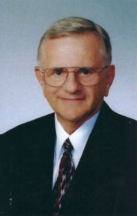 Robert \"Bob\" Riordan