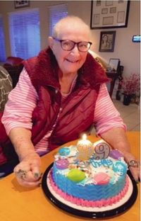 Elizabeth \"Liz\" Commins