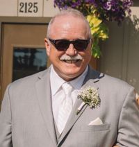 Robert \"Bob\" Shamberg