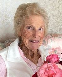 Pauline \"Polly\" Lien