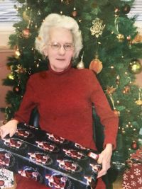 Lorraine Hess Derrick