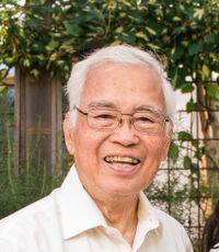 Olympio \"Oly\" Javidando