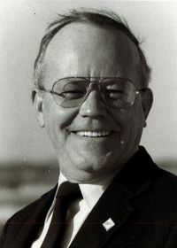 Gordon Newell