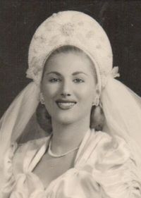 Laura \"Leora\" Rinzler