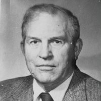 Raymond \"Tom\" Witt