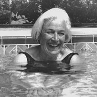 Mona \"Mona Mom\" Anderson