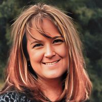 Stephanie Lynch Barnett