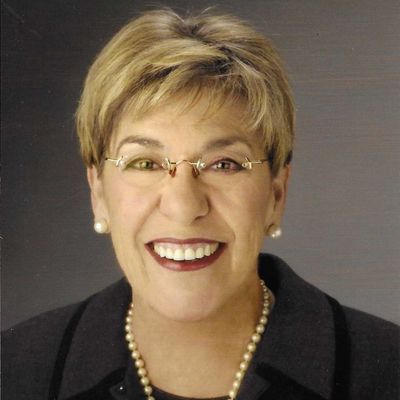 Carolyn \"Mojo\" Monjoi