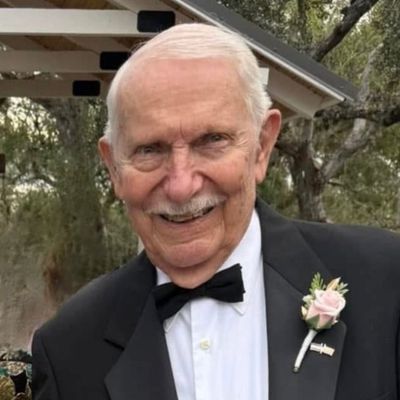 Robert Thomas