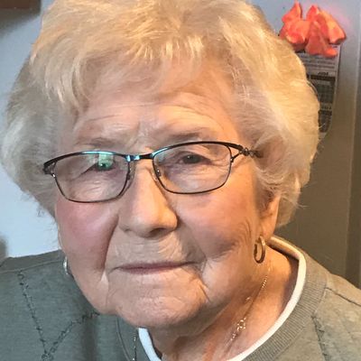 Elizabeth McLeish