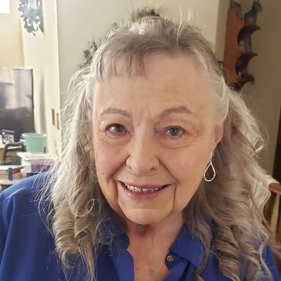 Gloria Adams