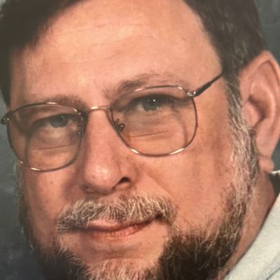 Robert Tullis, III