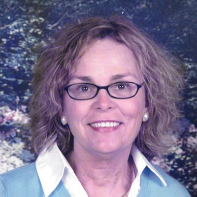 Jacquelin   "Jackie" Hoog
