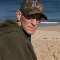 Robert \"Bobby\" Santos