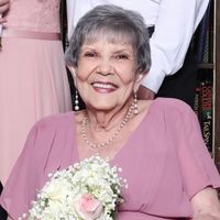 Lilly Tomplait Hargrave