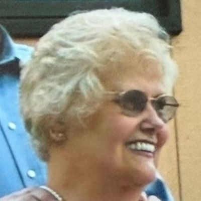 Linda Houle Gordon